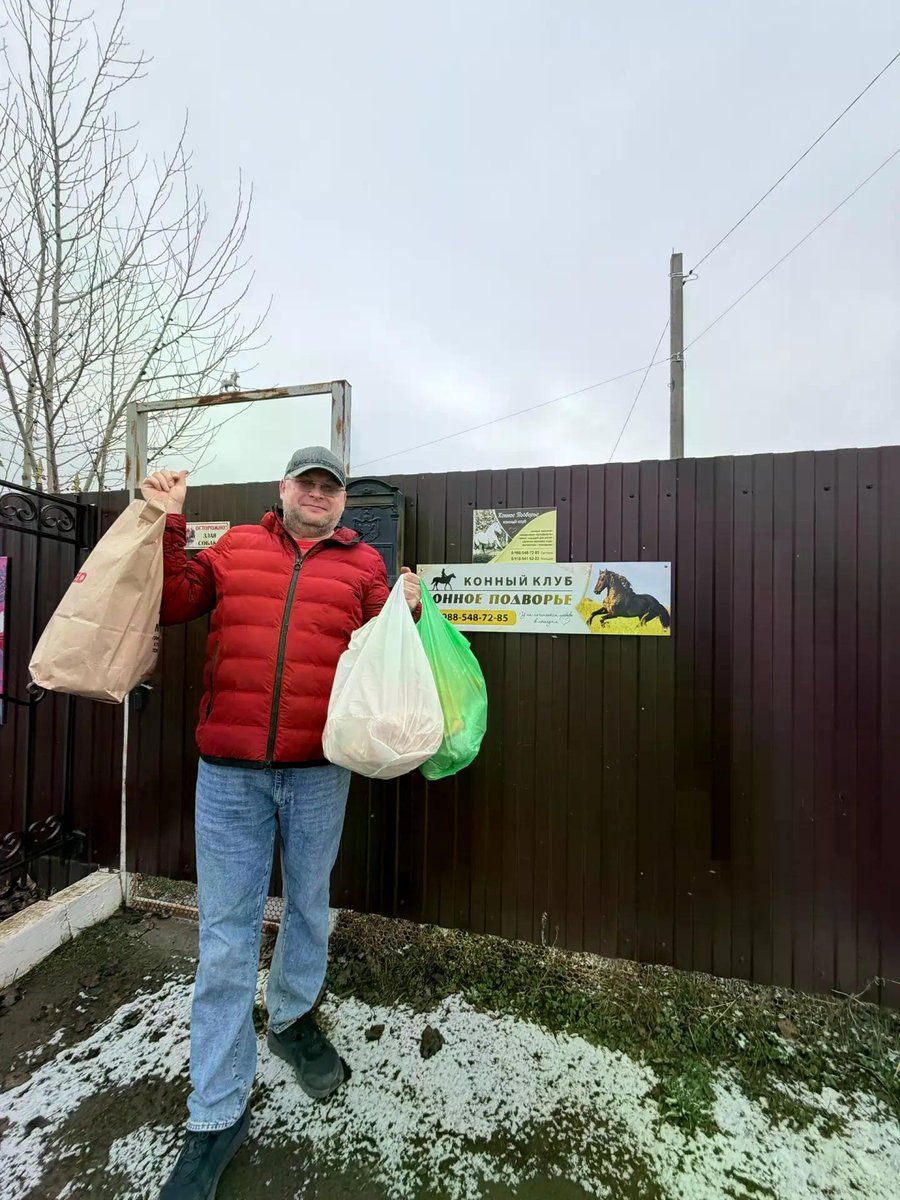 Ученики гимназии «Юнона» и волонтерский отряд «РОСТteam»